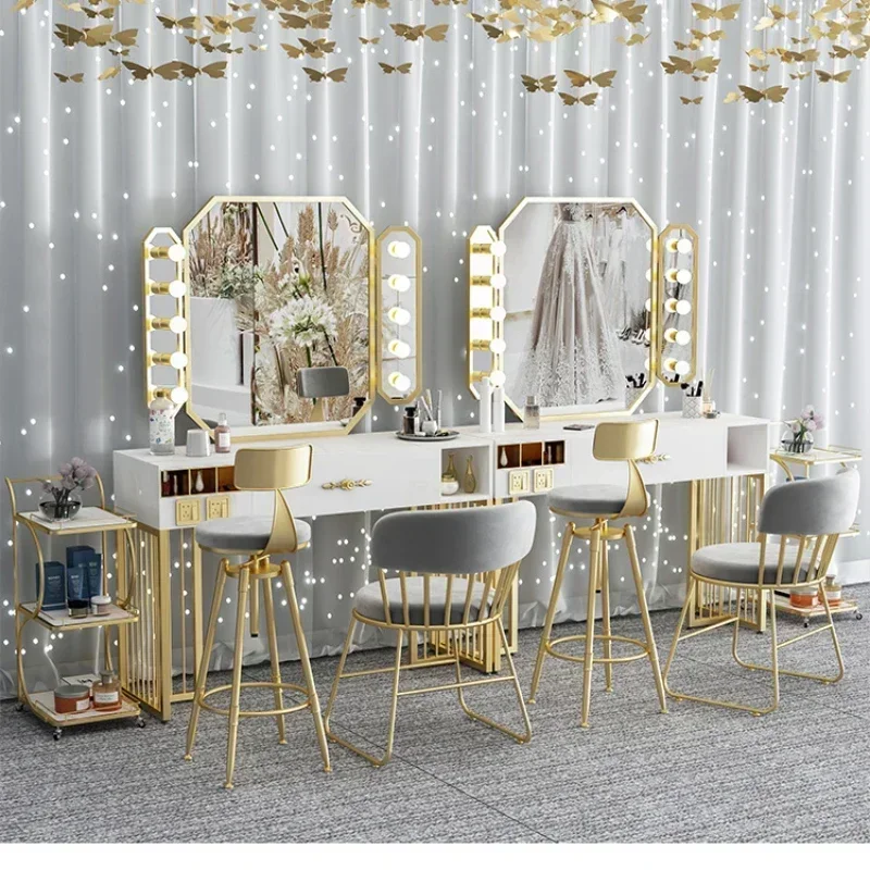 Beauty Makeup Training - 写真スタジオ ロックドレッサー メイクアップ ウェディング写真撮影 メイクアップテーブル ビューティーネイルトレーニングスタジオ