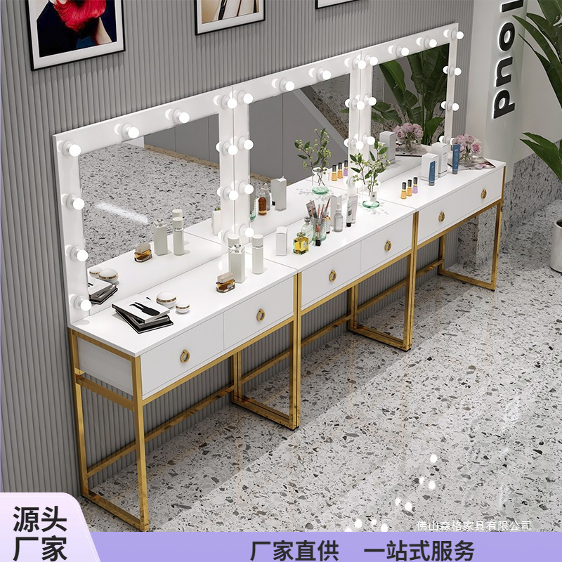 スタジオ用ドレッサー（ランプミラー一体型）トレーニングスクー - Beauty Makeup Training のレビューと価格