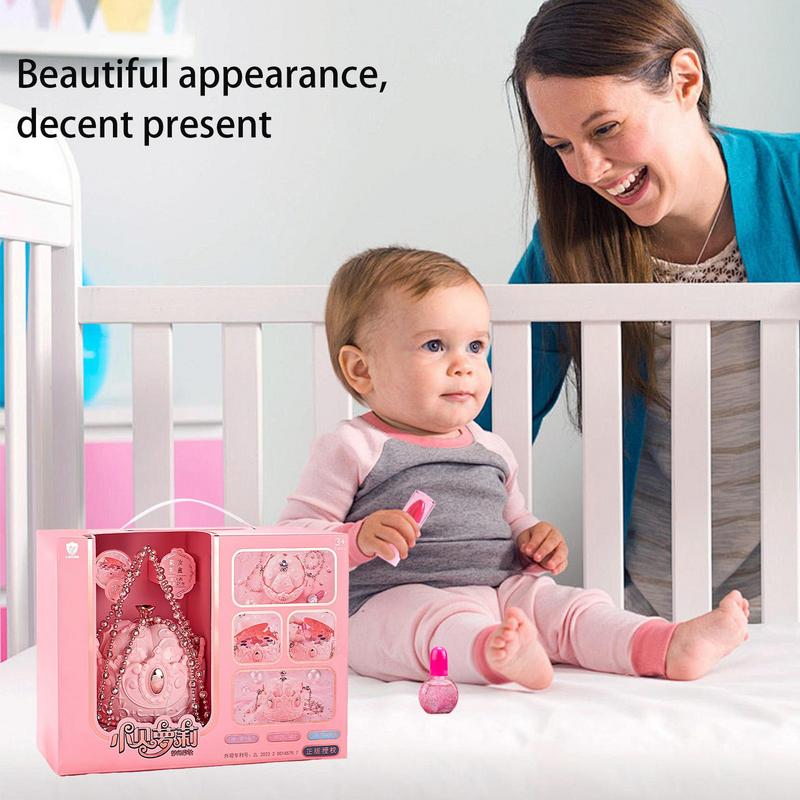 小さな女の子のためのキャリッジ型の化粧キット,ポータブル化粧 - Beauty Real Makeup のレビューと価格